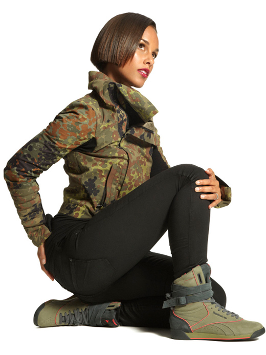 Alicia_Keys_Sneaker1.jpg