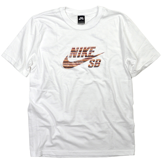 NIKESB_IconTee_WH_520.jpg