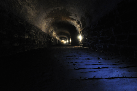 Tunnel_tour11.jpg
