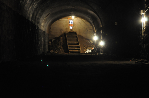 Tunnel_tour6.jpg